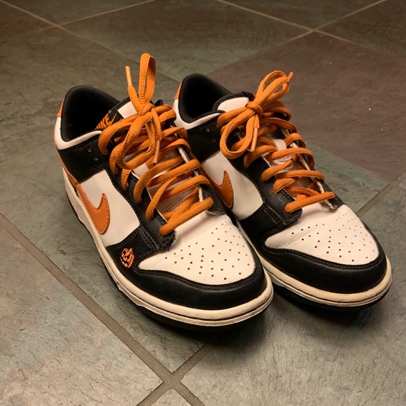 SOLD Nike Dunk Low Halloween Pack youth 4.5 W 6.5 - Picture 1 of 11